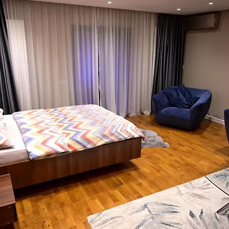 Valivillas & 4* Bucareste