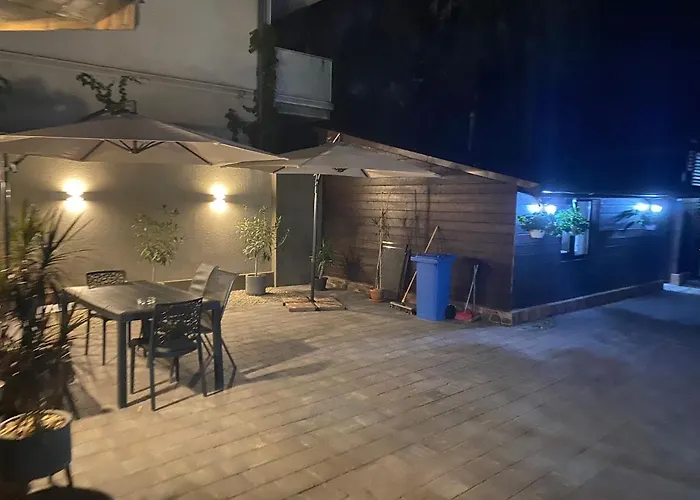 Valivillas & בית הארחה