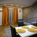 招待所 Valivillas & 4*