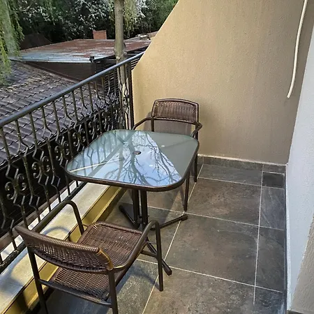 Valivillas & 4* בוקרשט